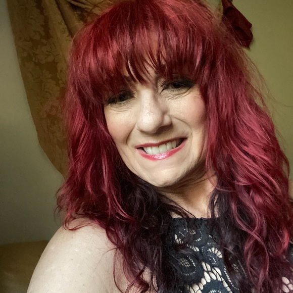 Meet your Posher, Wendy - Picture 3 of 5